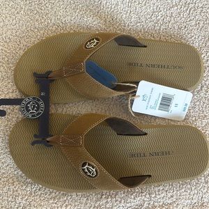 Southern Tide Flip Flops